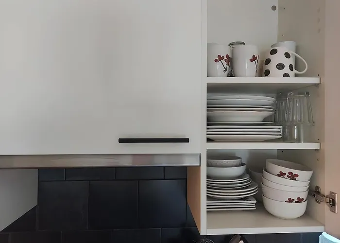 Cosy Central Canterbury - Modern Victorian