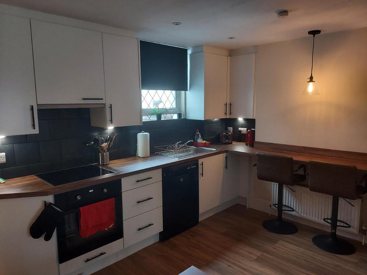 Cosy - Modern Victorian Canterbury