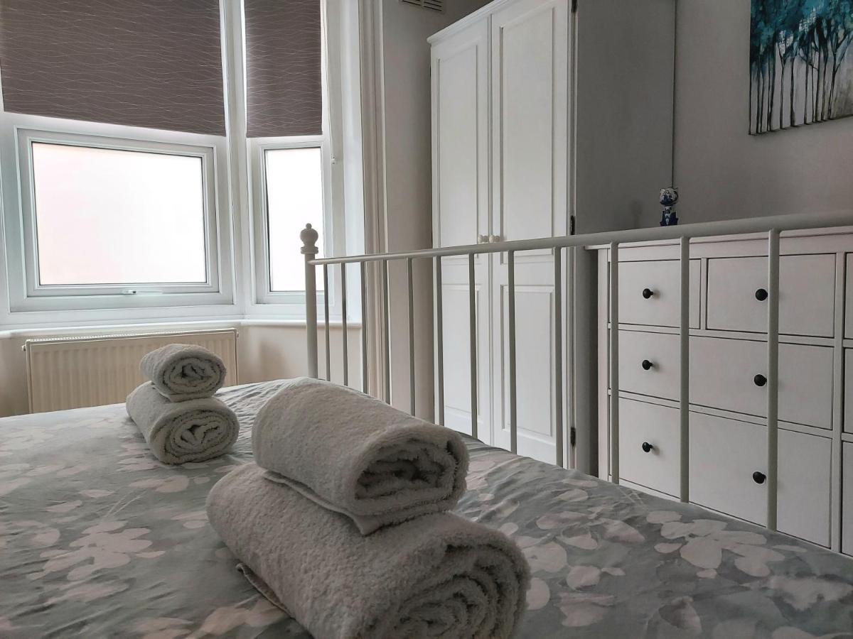 Cosy - Modern Victorian Canterbury