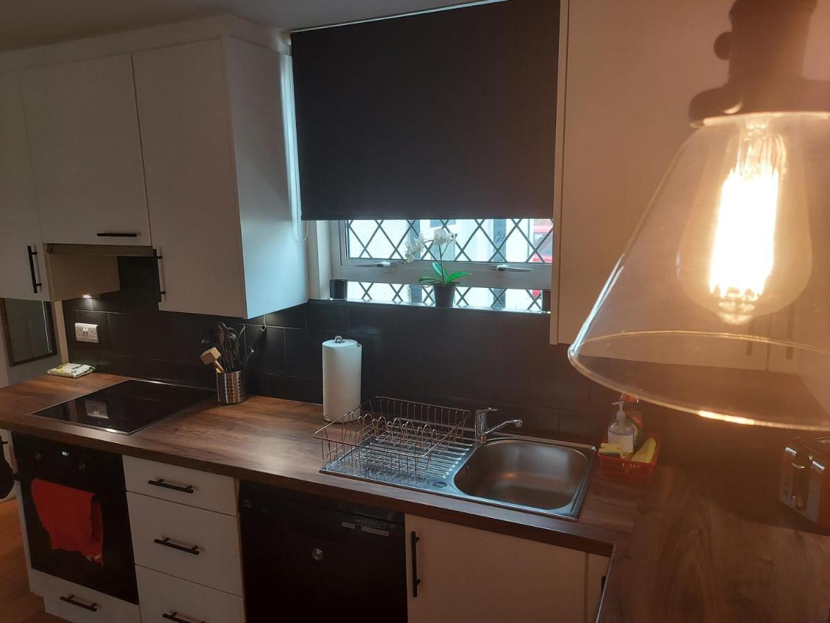 Cosy - Modern Victorian